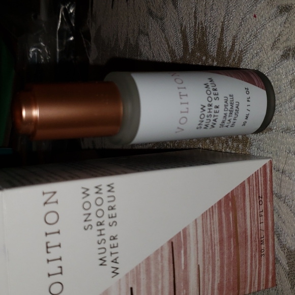 Volition Snow Mushroom Water Serum - Picture 9 of 9
